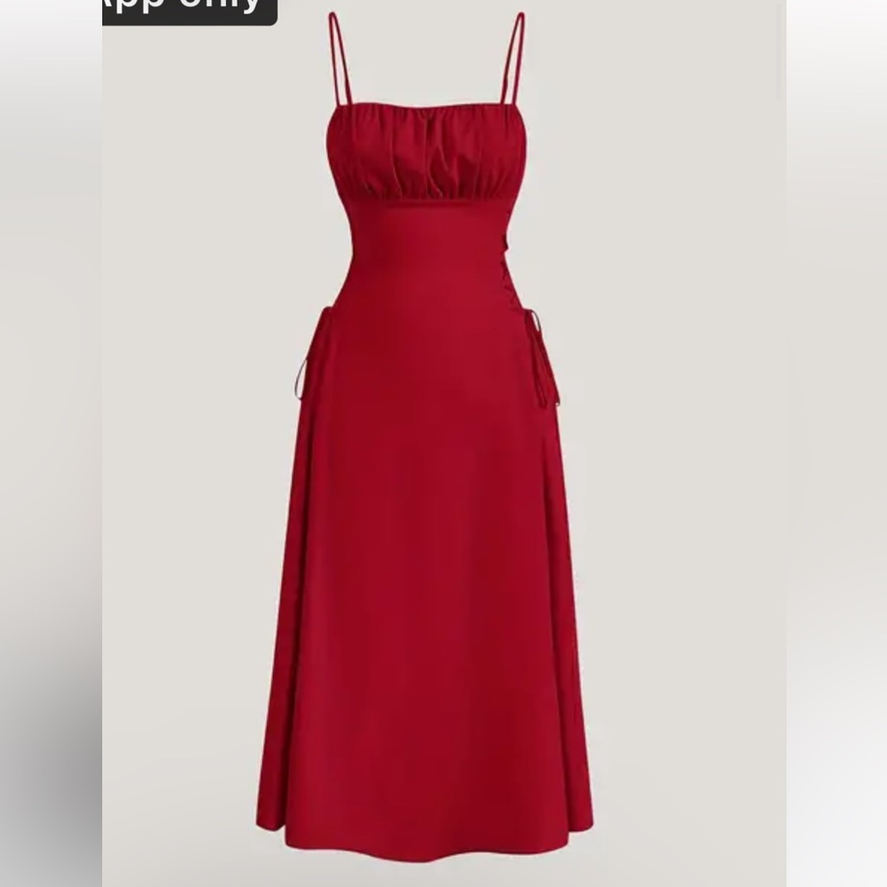 Red dress - Picture 3 of 10